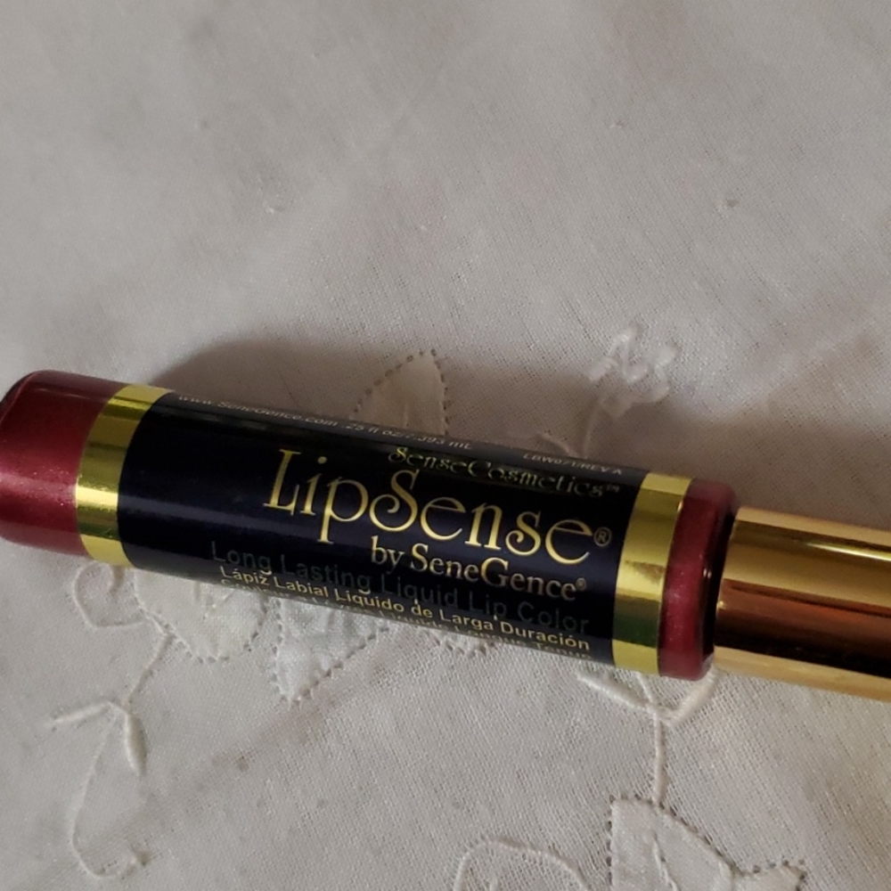 LipSence